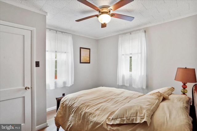 515 GLOYD LN, Great Cacapon, WV 25422