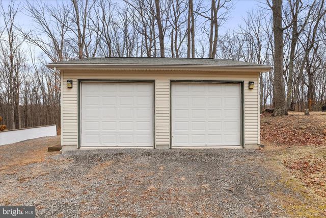 515 GLOYD LN, Great Cacapon, WV 25422