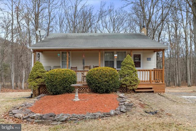 515 GLOYD LN, Great Cacapon, WV 25422