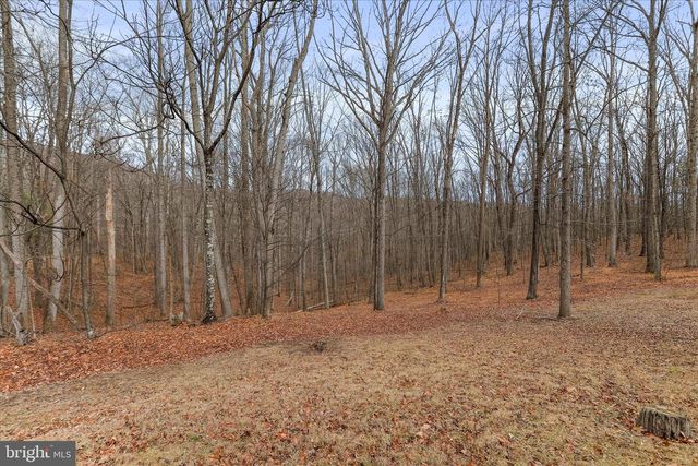 515 GLOYD LN, Great Cacapon, WV 25422