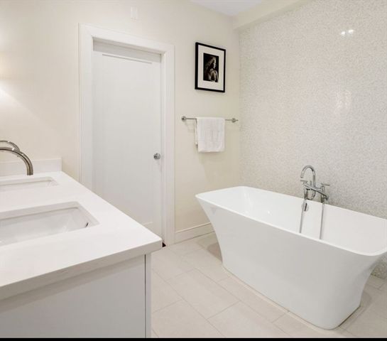 1-3 Winter Place 3, Boston, MA 02108