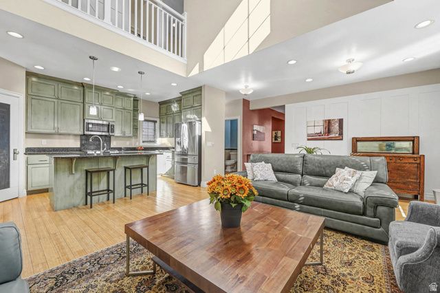 10734 S INDIGO SKY WAY, South Jordan, UT 84009