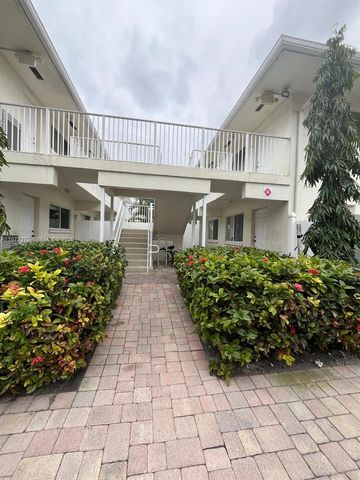 1856 NE 46th St F4, Fort Lauderdale, FL 33308