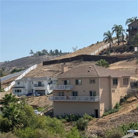 14320 Four Winds, Riverside, CA 92503