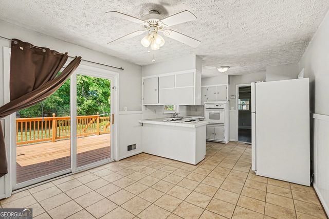 1563 Rockbridge Road, Stone Mountain, GA 30087