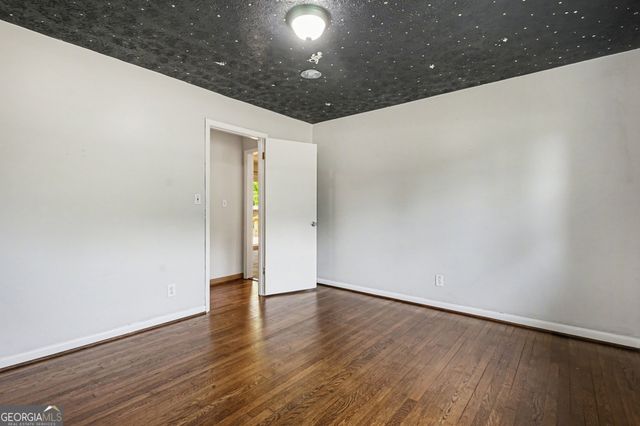 1563 Rockbridge Road, Stone Mountain, GA 30087