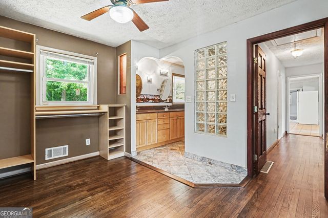 1563 Rockbridge Road, Stone Mountain, GA 30087