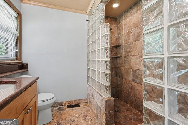 1563 Rockbridge Road, Stone Mountain, GA 30087