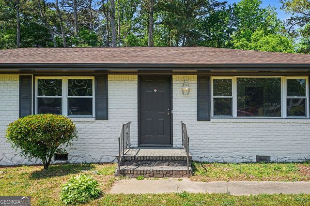 1563 Rockbridge Road, Stone Mountain, GA 30087