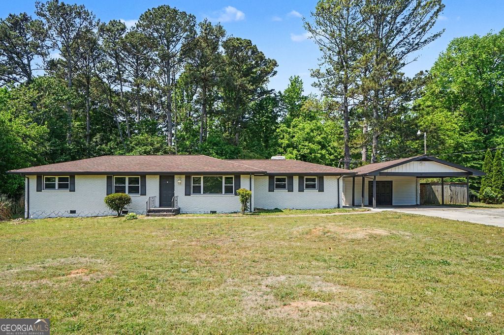 1563 Rockbridge Road, Stone Mountain, GA 30087
