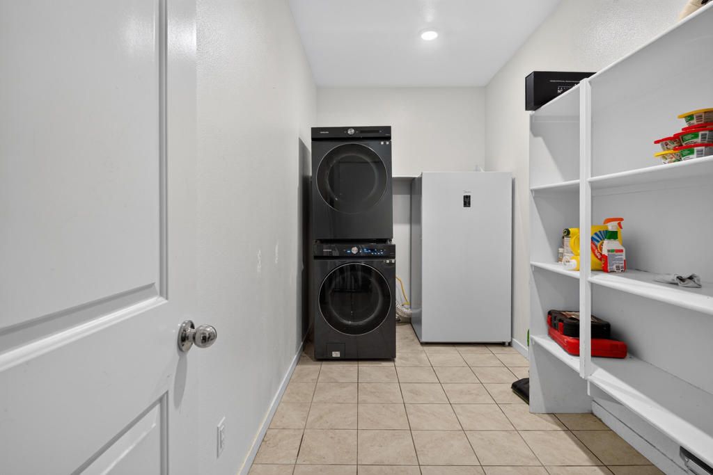 Image 23 of property listing at 11884 E Crescent Street, Desert Hot Springs, CA 92240