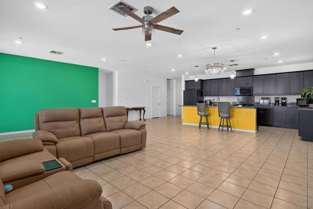 Image 6 of property listing at 11884 E Crescent Street, Desert Hot Springs, CA 92240