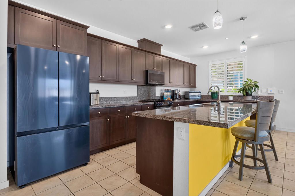 Image 7 of property listing at 11884 E Crescent Street, Desert Hot Springs, CA 92240