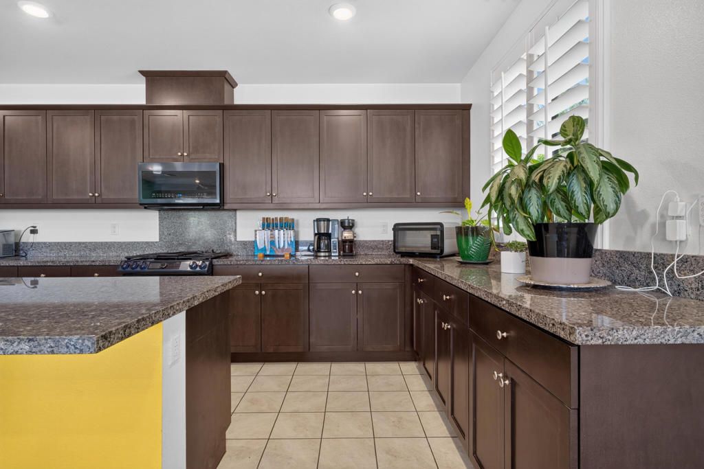 Image 9 of property listing at 11884 E Crescent Street, Desert Hot Springs, CA 92240