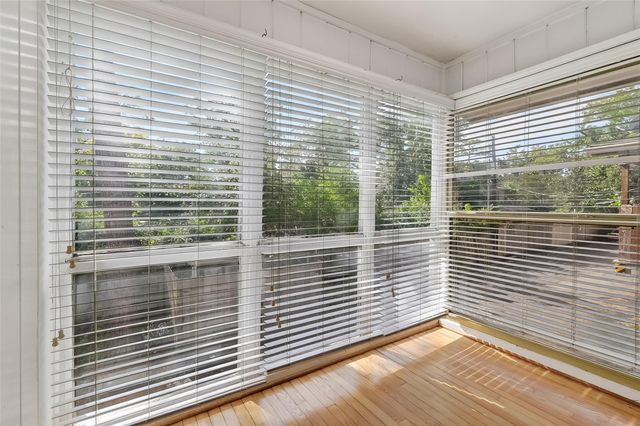 909 Silber Road 16C, Houston, TX 77024