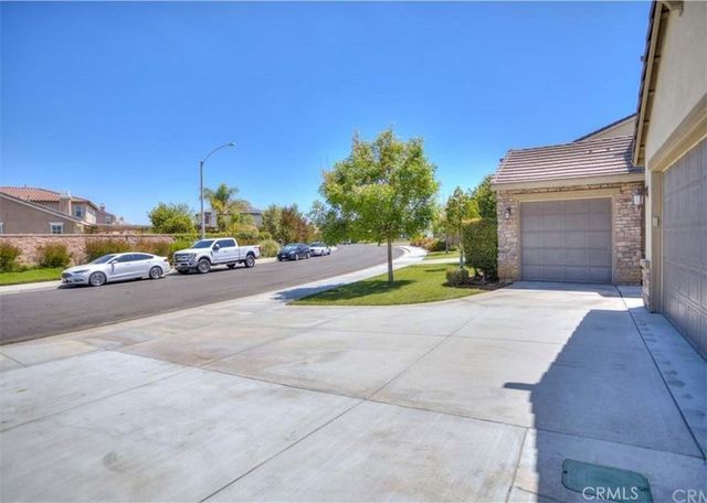 14271 Rolling Stream Place, Eastvale, CA 92880
