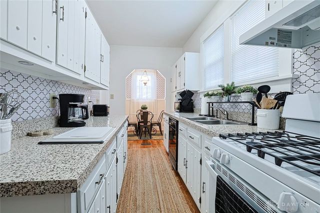 409 Corona Avenue, Oakwood, OH 45419