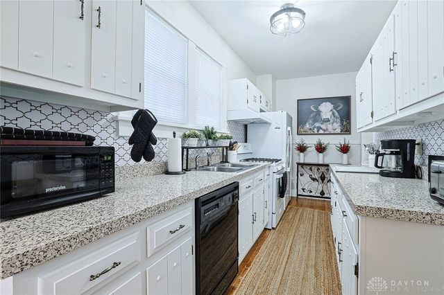 409 Corona Avenue, Oakwood, OH 45419