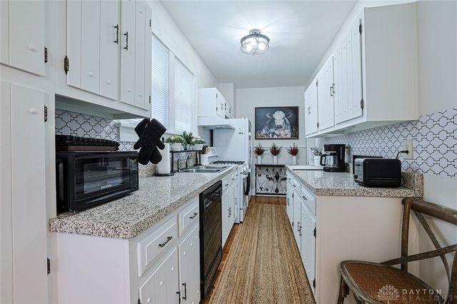 409 Corona Avenue, Oakwood, OH 45419