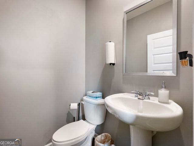 141 Gaston Court, Hoschton, GA 30548