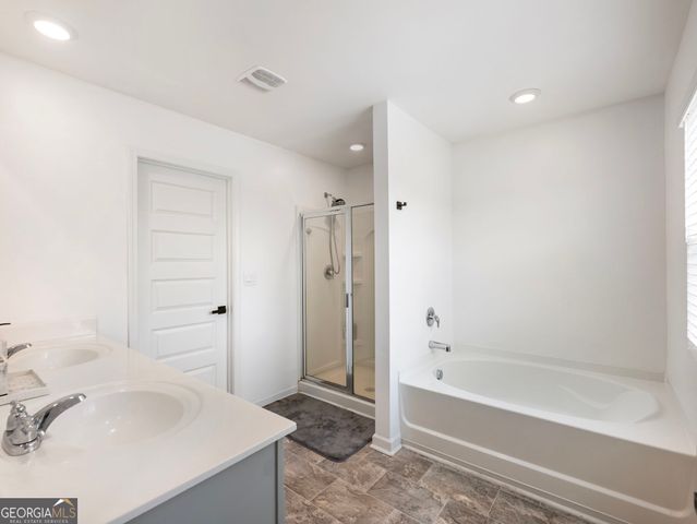 141 Gaston Court, Hoschton, GA 30548