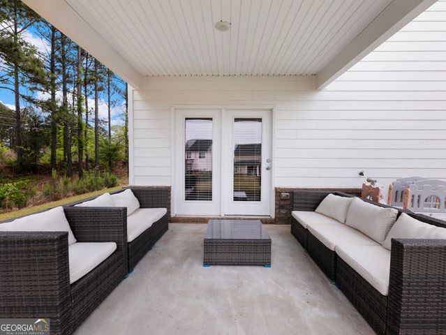 141 Gaston Court, Hoschton, GA 30548