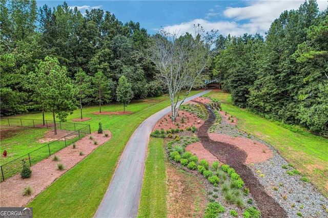 141 Gaston Court, Hoschton, GA 30548