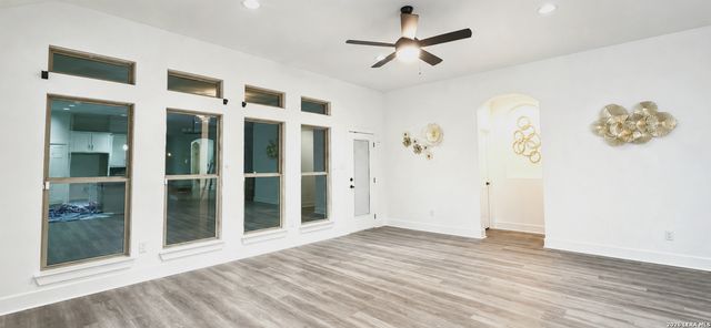 6923 Comanche View, San Antonio, TX 78233