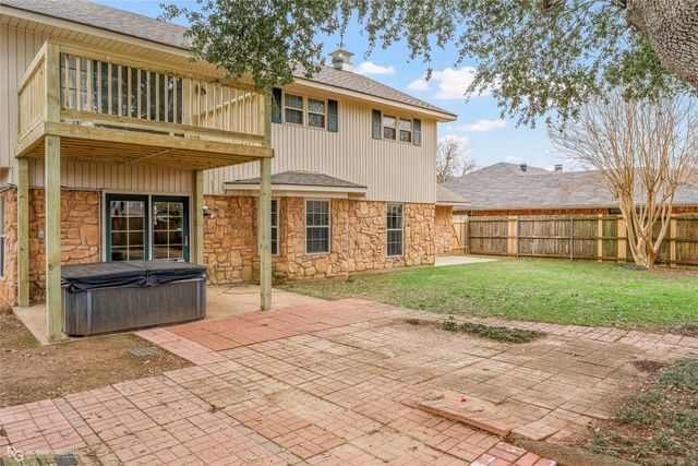 520 Northpark Drive, Bossier City, LA 71111