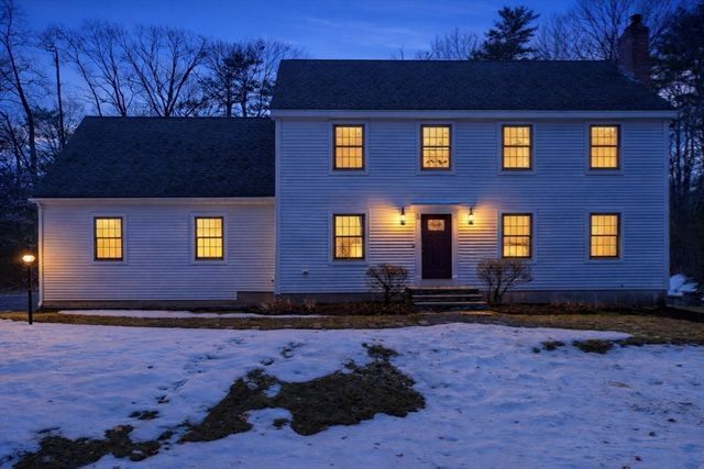 107 Henry St, Uxbridge, MA 01569