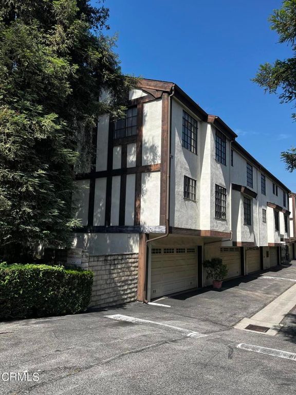 1122 Campbell Street 3, Glendale, CA 91207