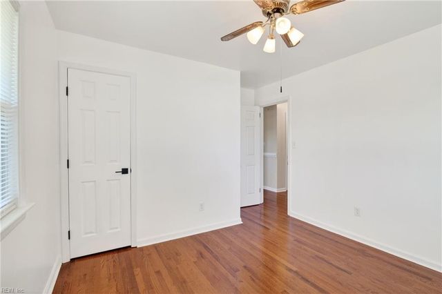 25 Berkley DR, Hampton, VA 23663