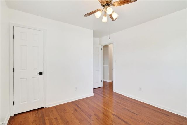 25 Berkley DR, Hampton, VA 23663