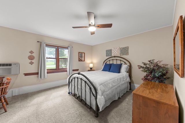 906 S Ashland Avenue, La Grange, IL 60525
