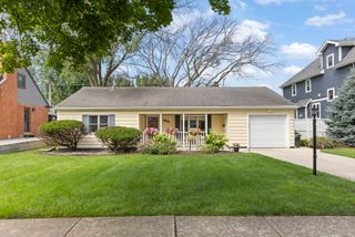 906 S Ashland Avenue, La Grange, IL 60525