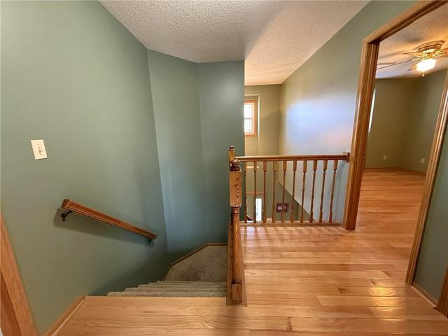 822 W EDWARDS Street, Maryville, MO 64468