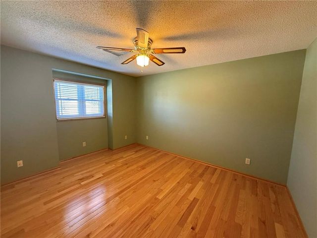 822 W EDWARDS Street, Maryville, MO 64468