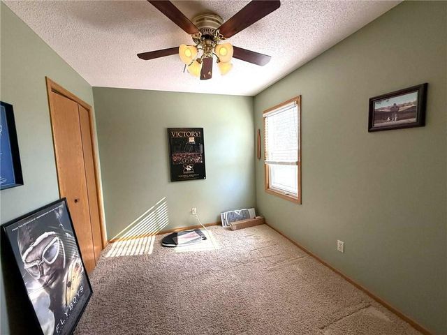 822 W EDWARDS Street, Maryville, MO 64468