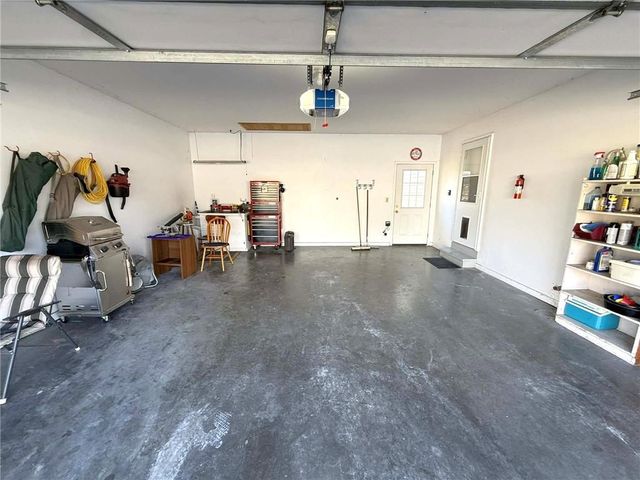 822 W EDWARDS Street, Maryville, MO 64468