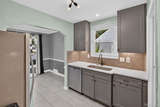1830 Tyler Avenue, Berkley, MI 48072