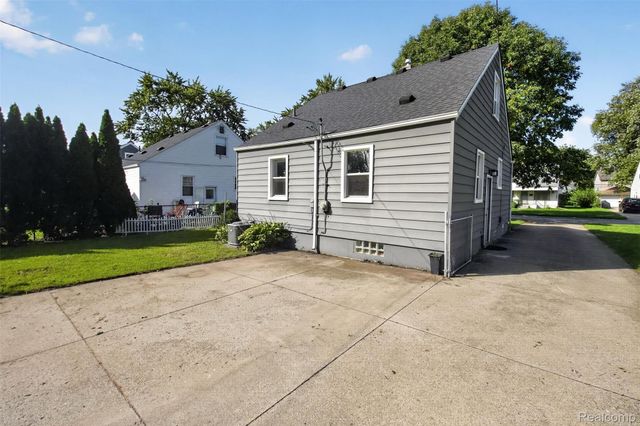 1830 Tyler Avenue, Berkley, MI 48072