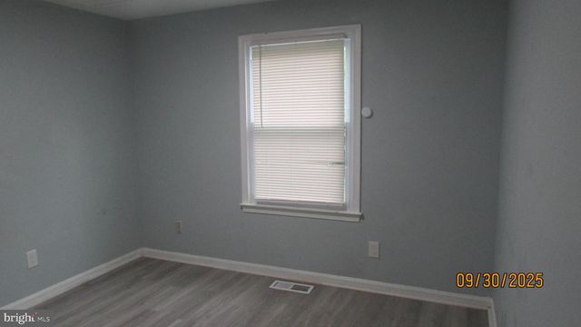 5112 NAVAHOE ST, College Park, MD 20740