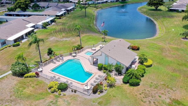 6129 HERITAGE LANE W 6129, Bradenton, FL 34209