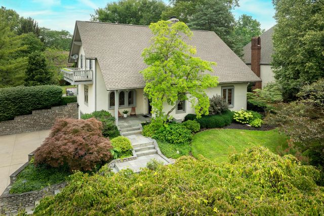 2484 Danvers Court, Columbus, OH 43220