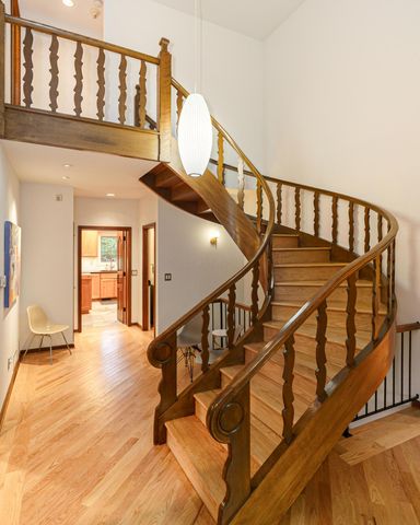 2484 Danvers Court, Columbus, OH 43220