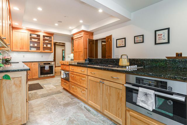 2484 Danvers Court, Columbus, OH 43220