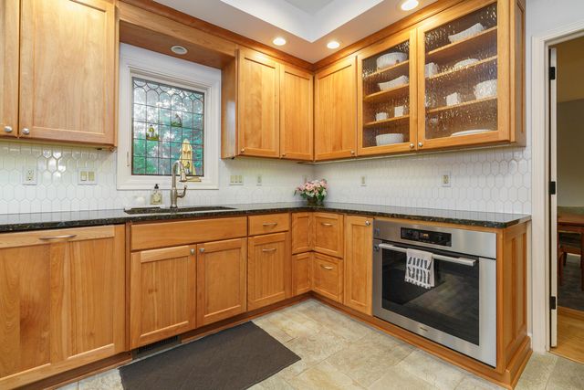 2484 Danvers Court, Columbus, OH 43220