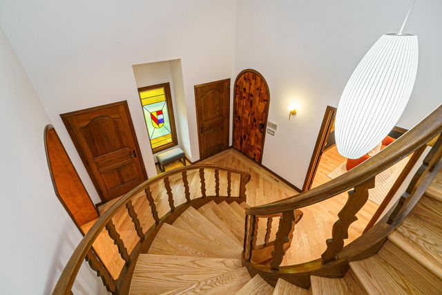 2484 Danvers Court, Columbus, OH 43220