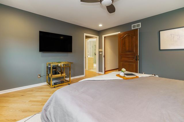 2484 Danvers Court, Columbus, OH 43220