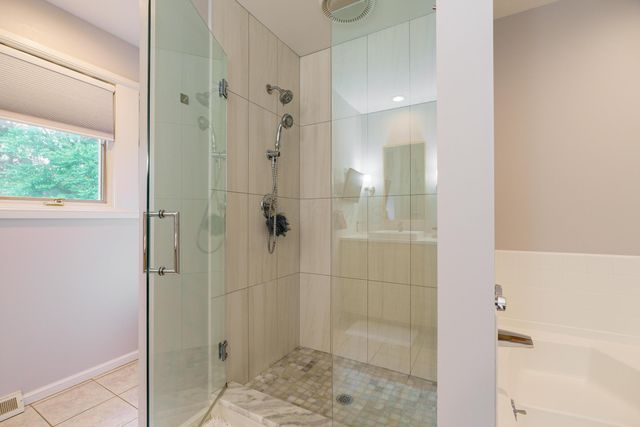 2484 Danvers Court, Columbus, OH 43220